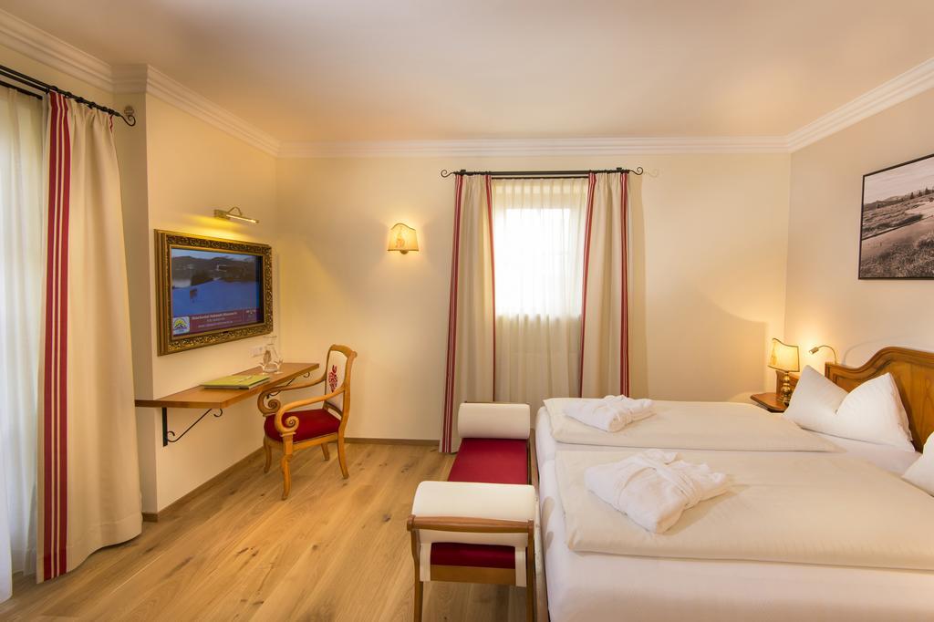 Hotel Zum Jungen Roemer Radstadt Oda fotoğraf
