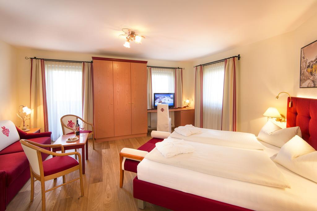 Hotel Zum Jungen Roemer Radstadt Dış mekan fotoğraf